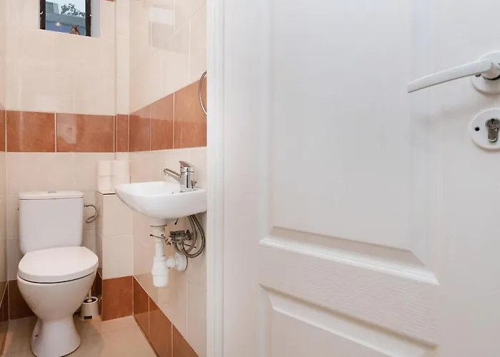 Apartment 90m2 400m To The By Renters