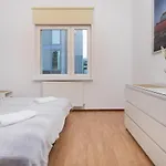 شقة 90m2 400m To The By Renters