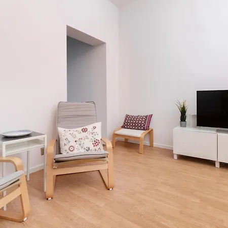 90m2 400m To The By Renters Apartment *