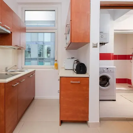 Apartamento 90m2 400m To The By Renters
