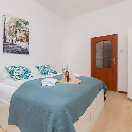 Apartamento 90m2 400m To The By Renters