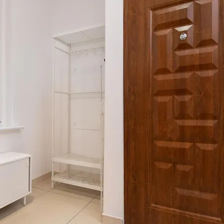 90m2 400m To The By Renters Apartamento